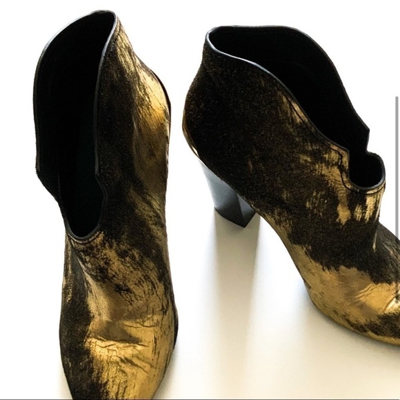 Sigerson Morrison Gold / Black Western
Short Boot 8.5 - Picture 3 of 15